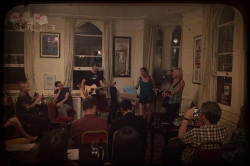 Robberie at Totally Acoustic